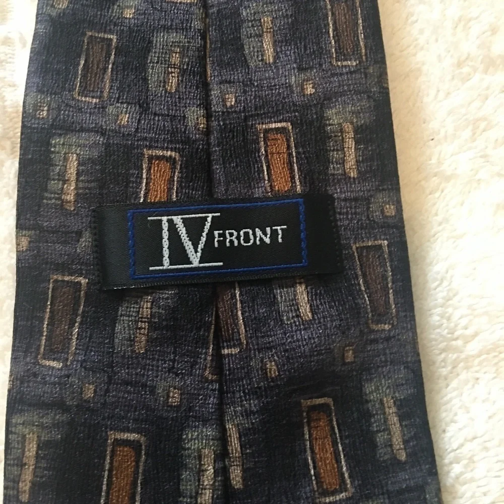 5 Pc bundle of men’s 100% silk ties.
